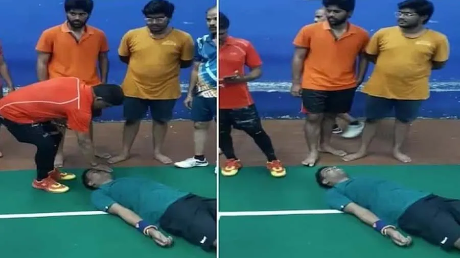 બેડમિન્ટન રમતા રમતા 38 વર્ષીય ખેલાડીને આવ્યો હાર્ટ એટેક, મોત