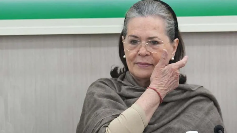 સોનિયા ગાંધીની તબિયત બગડી, હોસ્પિટલમાં એડમીટ કરાયા