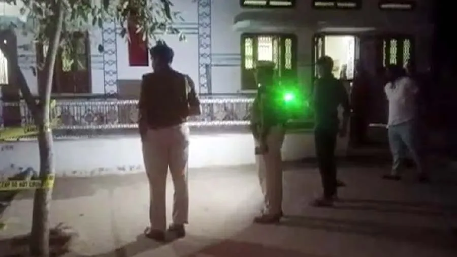 સગાઈ ન થવાથી ગુસ્સામાં 2 દિયરોએ ભાભીને કુહાડીથી કાપી, વચ્ચે પડેલા પાડોશીની હત્યા