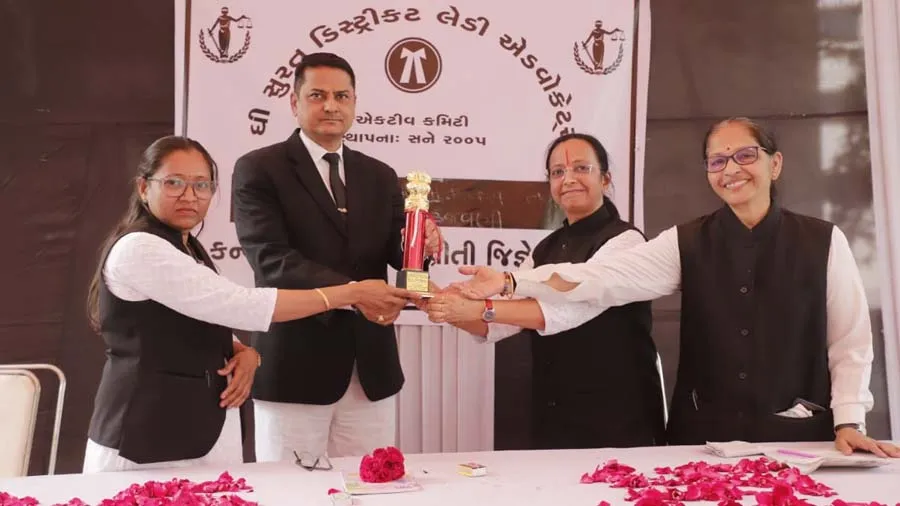 સુરત ફેમીલી કોર્ટ કેમ્પસમાં મહિલા દિવસની ઉજવણી