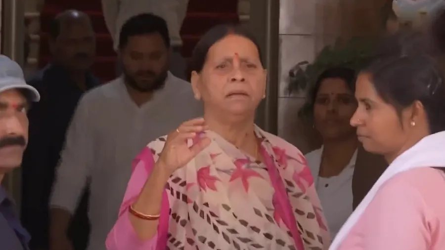 CBIની 4 કલાકની પૂછપરછ બાદ રાબડી દેવીએ કહ્યું- આ બધું અમારે ત્યાં ચાલતુ રહે છે