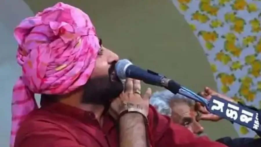 દેવાયત ખવડે જેલમાંથી બહાર આવી ડાયરો કરી ડાયલોગ માર્યો- મેં ઝૂકેગા નહીં...