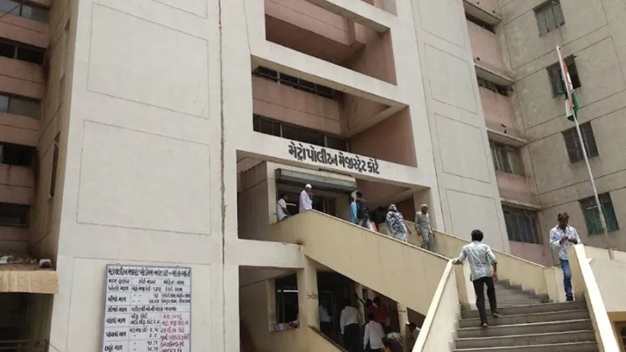 બોર્ડની પરીક્ષાની ઉત્તરવહી ડમી શિક્ષકે ચેક કરેલી,19 વર્ષ પછી કોર્ટે 3ને સજા કરી