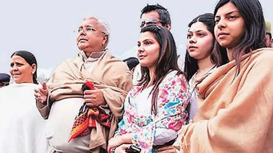 રેડમાં જાણો લાલુ યાદવના દીકરા-દીકરીઓ અને સંબંધીઓના ઘરે જાણો કેટલું સોનું મળ્યું