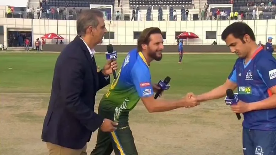 ક્રિકેટના મેદાન પર આફ્રિદી-ગંભીરનો સામનો, ભારતીય ક્રિકેટરના રીએક્શને મચાવી સનસની