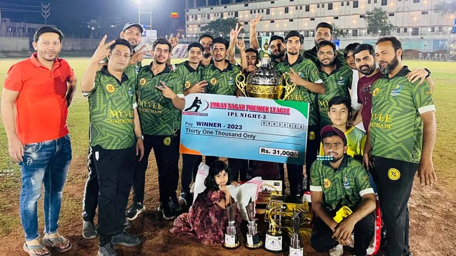 વાપીમાં ઇમરાનનગર પ્રીમિયર લીગ નાઈટ ટુર્નામેન્ટ