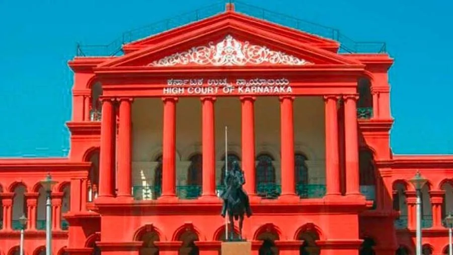 લગ્ન વખતે યુવતીએ ઊંમર 41ને બદલે 36 બતાવી, પતિએ છૂટાછેડા માગતા હાઇકોર્ટે...