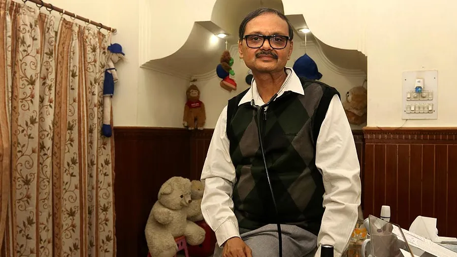 ભારતમાં ઝડપથી ફેલાઇ રહ્યો છે કોરોનાનો નવો વેરિયન્ટ, WHOના ડૉક્ટરે કહ્યું...