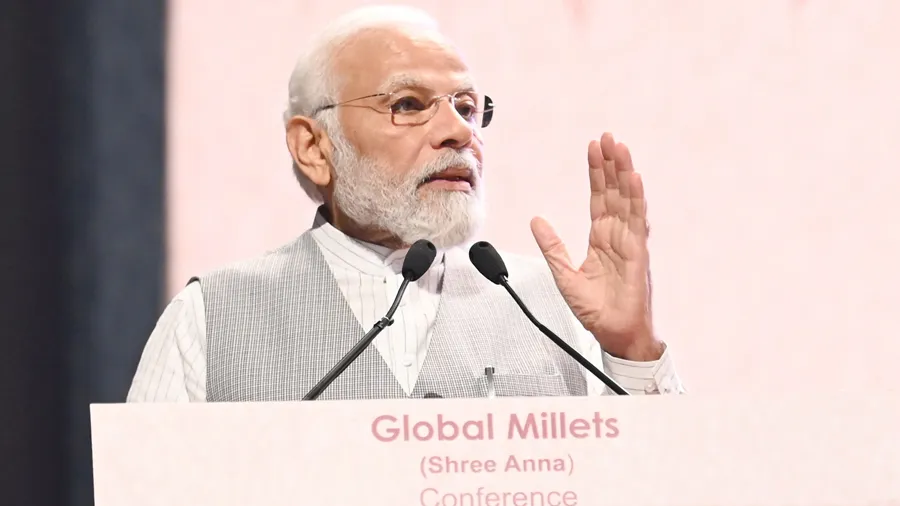 બાજરીના ભરપેટ વખાણ કરતા PM નરેન્દ્ર મોદી