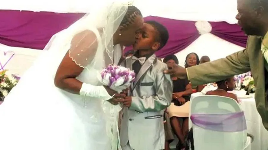 8 વર્ષનો વરરાજા, 61 વર્ષની દુલ્હન, મજબૂરીમાં 5 બાળકોની માતા સાથે લગ્ન કરવા પડ્યા