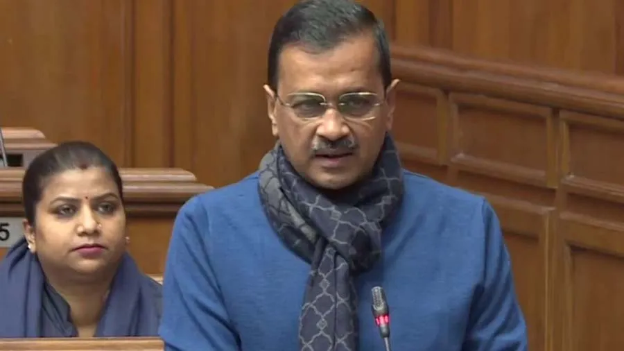 કેજરીવાલના જાહેરાતો પર કરાતા ખર્ચને લઇને દિલ્હીનું બજેટ અટવાયું, કેન્દ્રએ...