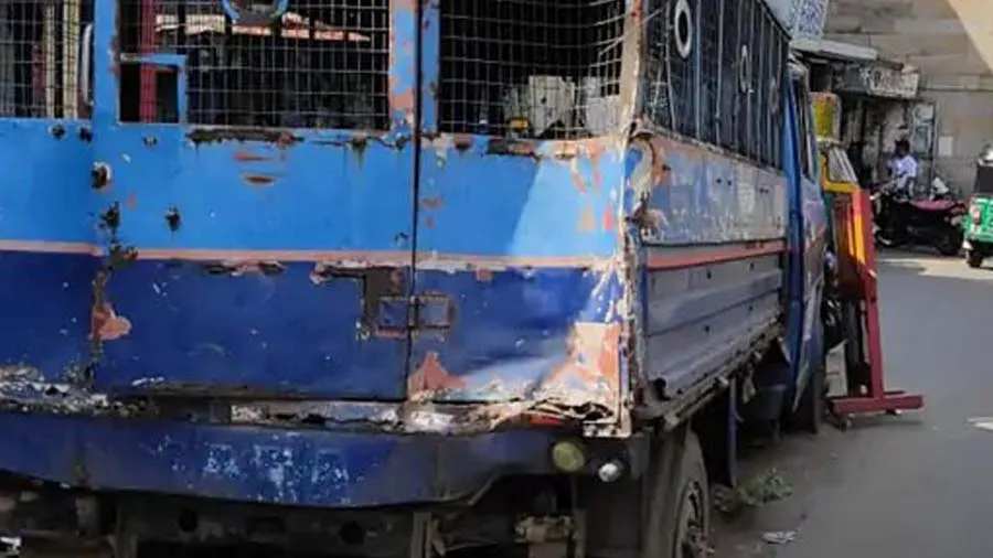 ચાંપાનેર દરગાહ તોડવા સમયે થયેલા કોમી રમખાણ કેસમાં કોર્ટ 18 આરોપીને છોડી મૂક્યા