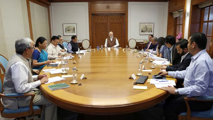 કોરોના-ઈન્ફલ્યુએન્ઝાના કેસ વધતા PMએ બેઠક બોલાવી આપ્યા આ નિર્દેશ