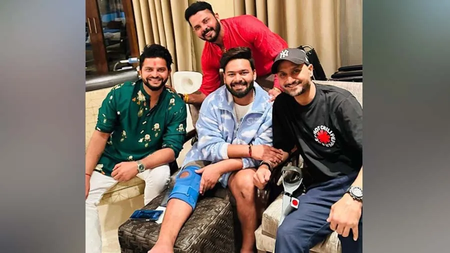 ભજ્જીની થપ્પડ ખાનાર શ્રીસંત બધુ ભૂલાવી તેની સાથે પંતના ઘરે પહોંચ્યો