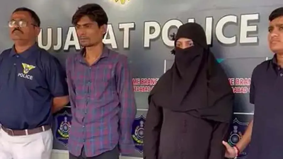 અમદાવાદ: પત્નીની છેડતી કરનાર મિત્રને ઘરે બોલાવી તેના શરીરના ટુકડા કરી ફેંકી દીધા