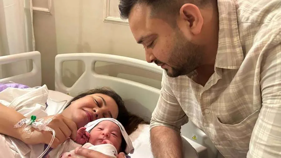 નવરાત્રિમાં જન્મી તેજસ્વીની દીકરી, લાલૂએ મા દૂર્ગાના છઠ્ઠા અવતારનું નામ રાખ્યું