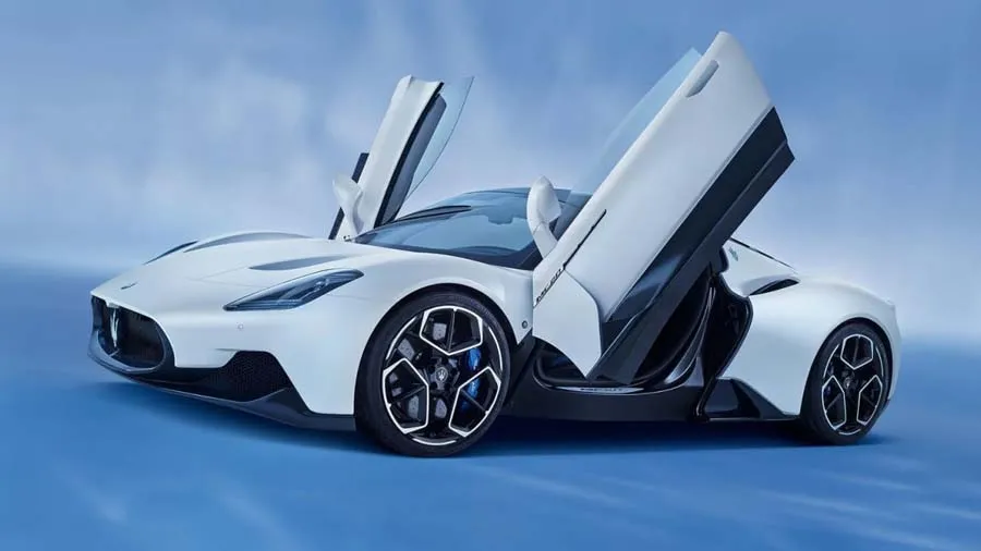 2.9 સેકેન્ડમાં પકડે છે 100ની સ્પીડ! Maseratieએ લોન્ચ કરી સુપરકાર, કિંમત છે અધધધ