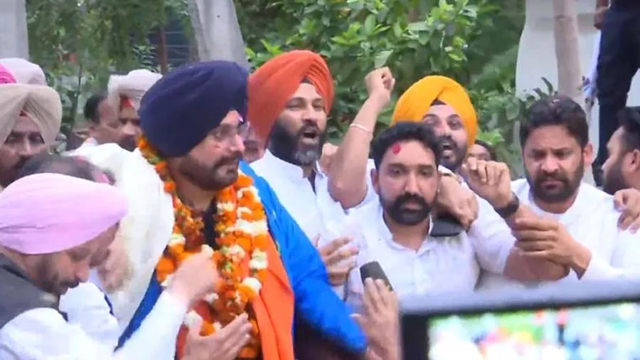 જેલમાંથી બહાર આવતા જ સિદ્ધુનો BJP-AAP પર હુમલો, ક્રાંતિનું નામ છે રાહુલ ગાંધી