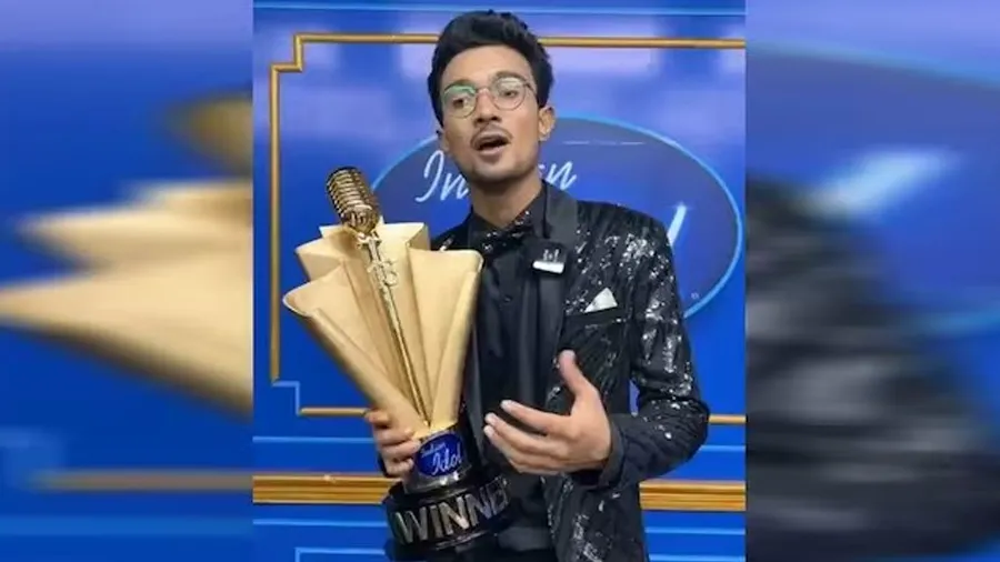 ઈન્ડિયન આઈડલની 13મી સિઝનનો વિજેતા બન્યો અયોધ્યાનો ઋષિ સિંહ, પૈસાનો થયો વરસાદ