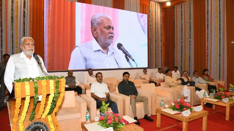 રાજકોટમાં 191 યુવાનોને સરકારી નોકરી, રૂપાલાએ કહ્યું અમૃતકાળ ચાલે છે