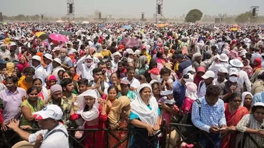 મહારાષ્ટ્ર સરકારના સમારોહમાં આવેલા 11 લોકોના લૂ લાગવાથી મોત, CMની વળતર જાહેરાત