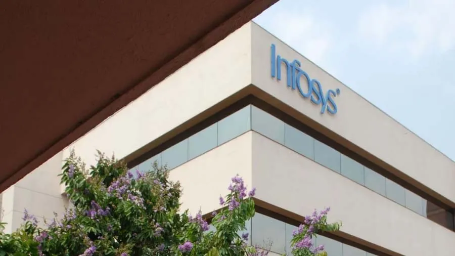 ઇન્ફોસિસના શેરમાં 10 ટકાનું ગાબડું, શું છે કારણ? શું મંદીના અણસાર