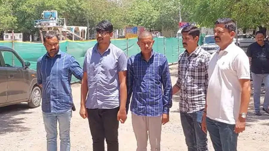 ડમી તરીકે મિલને 7 વખત પરીક્ષા આપી, એક વિદ્યાર્થી તો ડોક્ટરનું ભણે છે