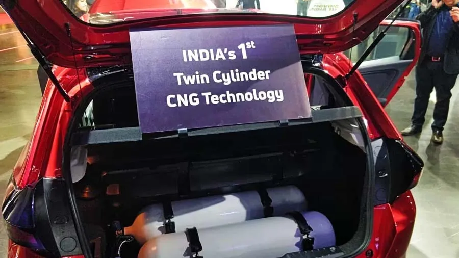 શાનદાર માઇલેજની સાથે જોરદાર બૂટસ્પેસ ધરાવતી આ CNG કારનું બુકિંગ શરૂ થયું