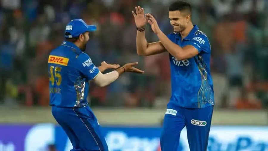 અર્જુન તેંડુલકરની પહેલી વિકેટ બાદ રોહિત શર્મા જાણો શું બોલ્યો તેના વિશે