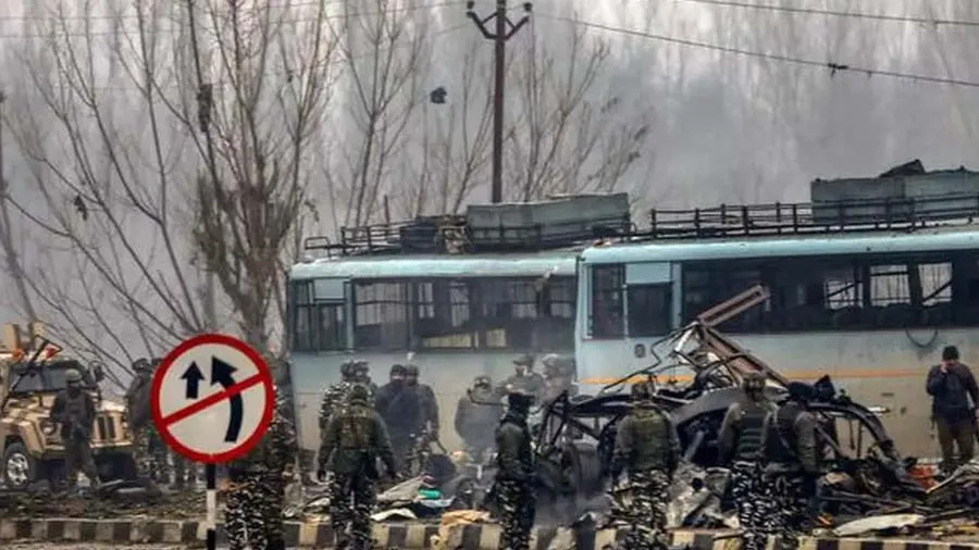 પુલવામા હુમલામાં સત્યપાલ મલિકના ખુલાસા પછી શહીદ જવાનોના પરિવારોએ તપાસની માગ કરી