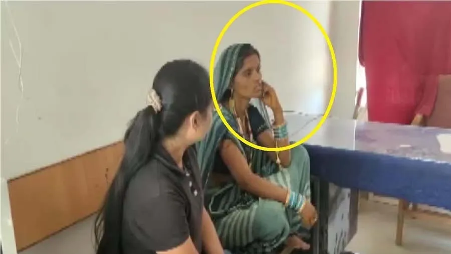 સગીર દીકરીના લગ્ન કરાવી રહી હતી માતા, પોલીસ પહોંચી તો પોતે બની ગઈ દુલ્હન