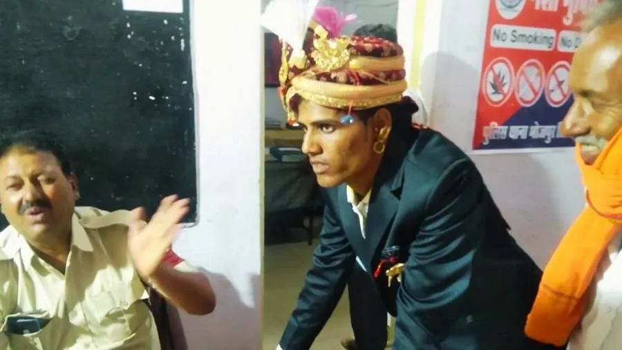 વરઘોડો આવ્યો પણ દુલ્હને લગ્નની ના પાડી દીધી. દુલ્હો પોલીસ પાસે ગયો અને પછી...