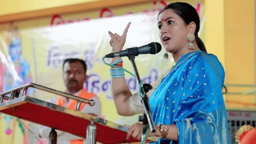 કાજલ હિન્દુસ્તાની પર મુંબઇમાં FIR, જાણો શું છે આરોપ