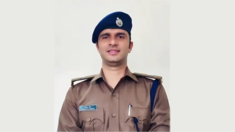 પોલીસ અધિકારીએ 15 કલાકમાં 30 લાખ ભેગા કરીને દુલ્હનને પરણાવી, કારણ કે..