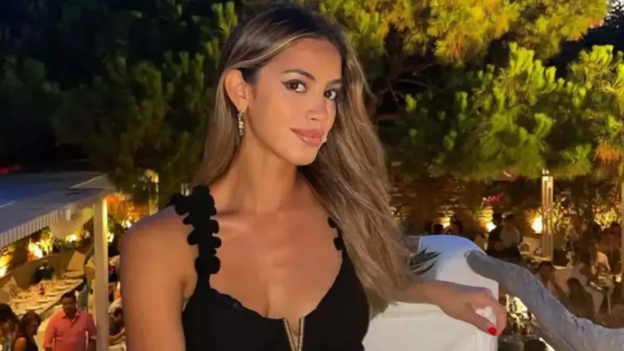 ઘરે બેસીને પેરેન્ટ્સના પૈસા ઉડાવે છે આ છોકરી, રોજના 40 લાખ રૂપિયાનો કરે છે ખર્ચ