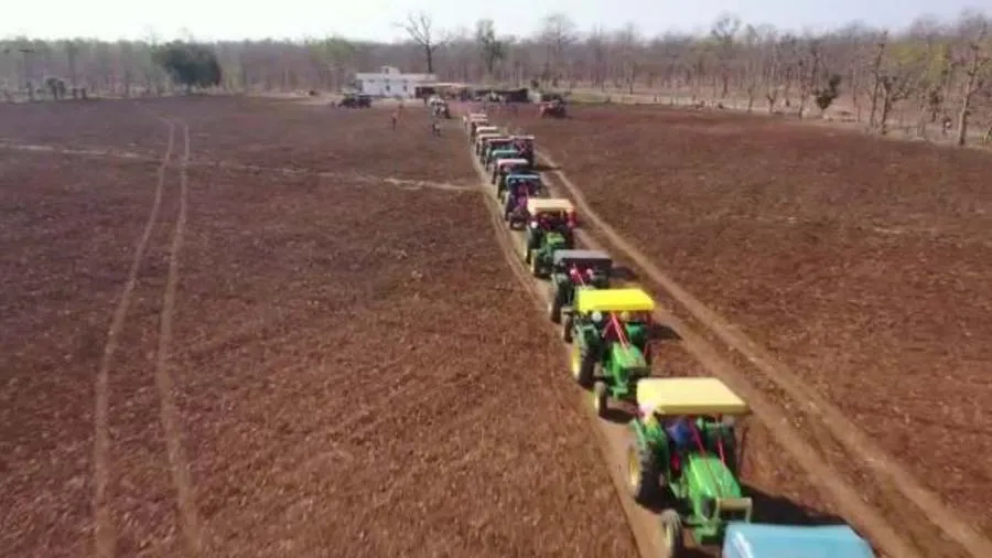 અનોખી જાન...વરરાજા અને જાનૈયાઓનો એવો 'કાફલો' નીકળ્યો કે લોકો આશ્ચર્યચકિત થયા