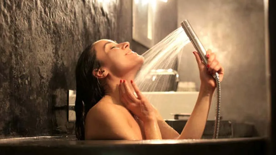 સ્નાન કરતી વખતે કયું અંગ પહેલા ધુઓ છો,તે પણ ઘણુ બધુ કહે છે તમારી પર્સનાલિટી વિશે