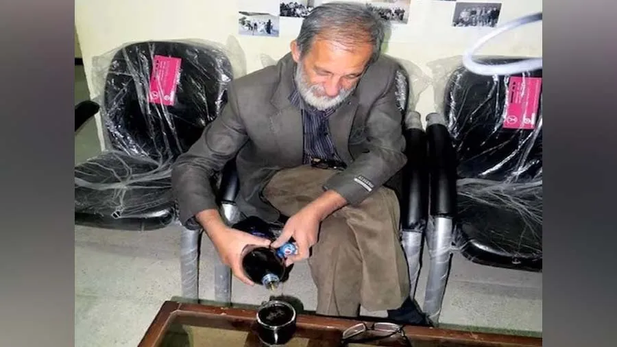 '17 વર્ષથી મેં ખાધું નથી,કોલ્ડ ડ્રિંક્સ પીને જ જીવું છું',માણસનો ચોંકાવનારો દાવો