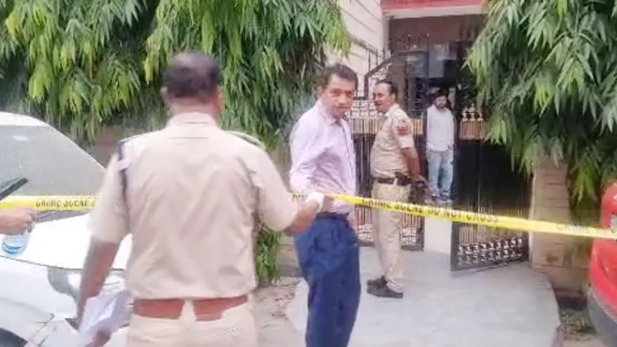 71 વર્ષના વૃદ્ધ સાથે 35 વર્ષીય મહિલાએ કર્યા લગ્ન, પછી છૂટાછેડાના બદલે માગ્યા..