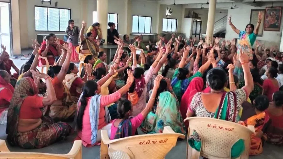 પ્રી-વેડિંગ ફોટોશૂટ, બેબી શાવર સહિતની ખર્ચાળ પ્રથા બંધ કરવા પાટીદાર બહેનોની પહેલ