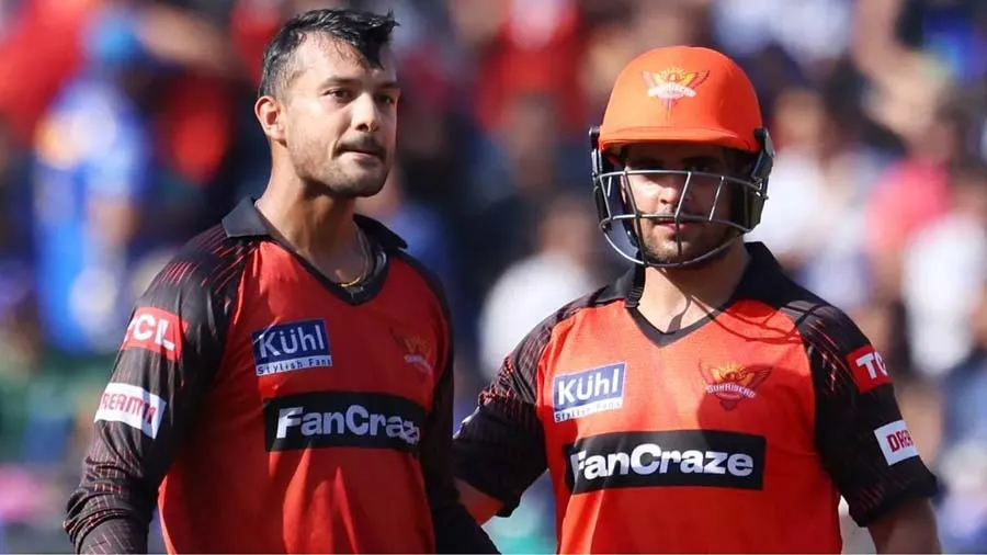 કોણ છે વિવરાંત શર્મા, જે એકલા હાથે લડ્યો મુંબઈ ઈન્ડિયન્સ સામે