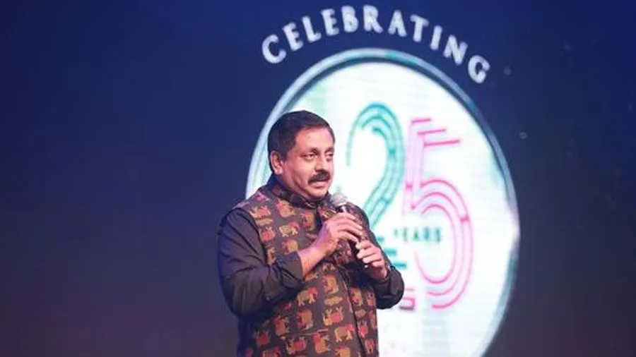 કંપનીના 25 વર્ષ પૂરા થતા માત્ર કર્મચારીઓ નહીં, પરિવારના સભ્યો માટે 30 કરોડ...