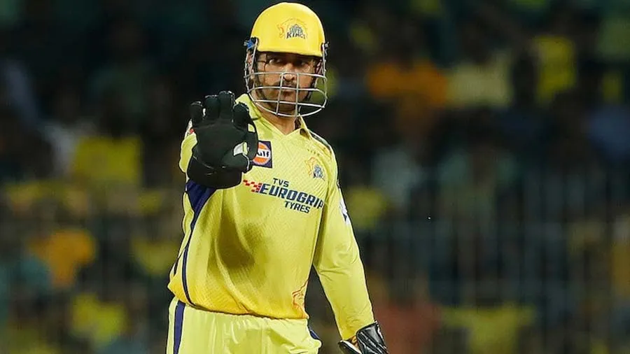 શું ધોનીએ ચીટિંગ કરીને જીતી ગુજરાત સામેની મેચ? ફાઇનલમાંથી થઈ શકે છે બહાર