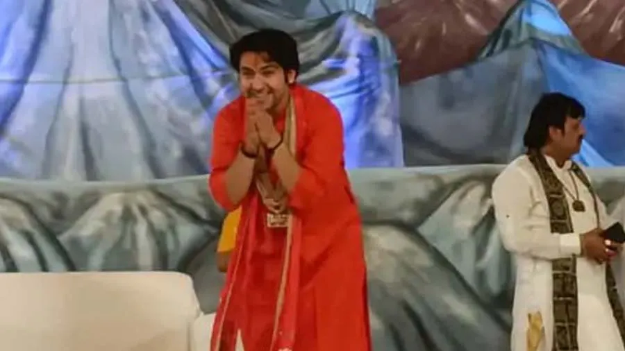 ધીરેન્દ્ર શાસ્ત્રીએ અમદાવાદમાં કહ્યું, ગુજરાતના પાગલો તમે કેમ છો? ખતરનાક છો