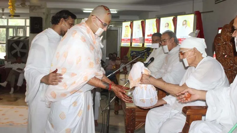 અમદાવાદઃ CA બની ગયો સંન્યાસી, માત્ર 24 વર્ષની ઉંમરમાં ત્યજી દીધું સાંસારિક જીવન