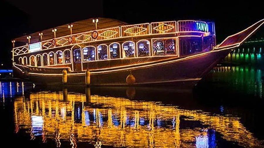 સાબરમતી નદીમાં  શરૂ થઇ રહી છે તરતી હોટલ, લંચ અને ડીનર કરી શકશો