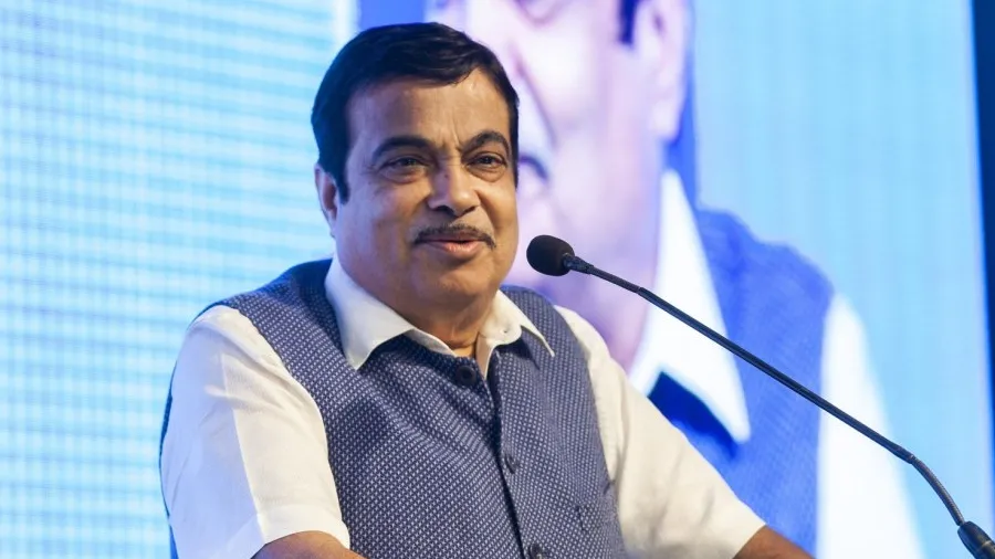 યૂટ્યૂબથી લાખોની કમાણી કરે છે ગડકરી, કયા પ્રકારના વીડિયો બનાવે છે પરિવહન મંત્રી?