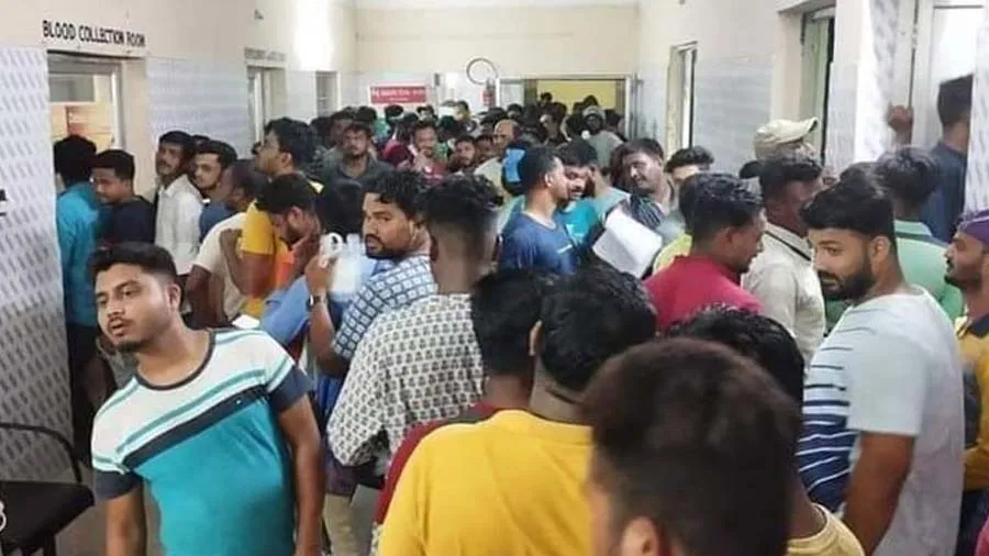 ઇજાગ્રસ્તોને બચાવવા સામે આવ્યા ‘રક્ત દાનવીર’, 3000 બ્લડ યુનિટ ભાગું થયું