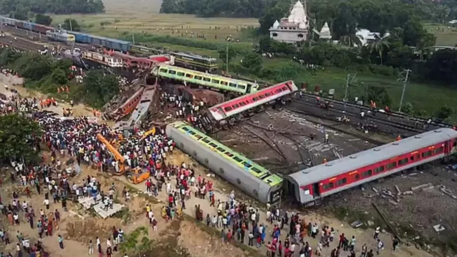 ટ્રેનના ડબ્બામાં એક સાથે હતા માતા-પુત્ર, દીકરાના મોત પર છલકાયું પિતાનું દર્દ