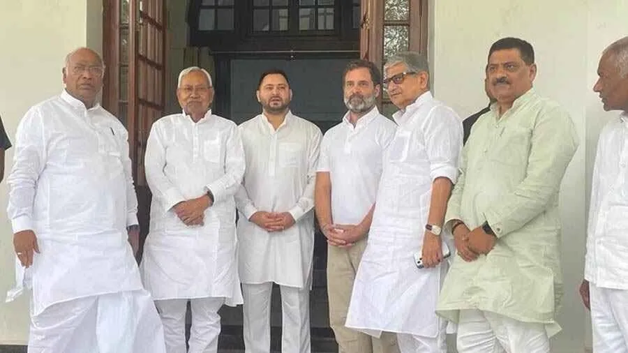 કર્ણાટક જીત પછી કોંગ્રેસ બતાવી રહી છે પાવર, વિપક્ષોની 12 જૂનની બેઠક રદ